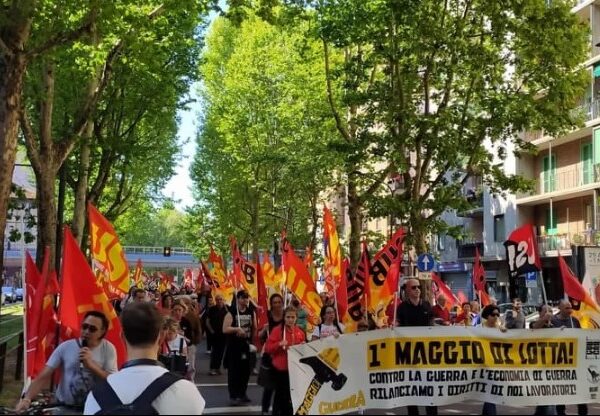 AUGURI DI BUONE FESTE E PER IL RILANCIO DELL’INIZIATIVA DEL SINDACATO DEI LAVORATORI