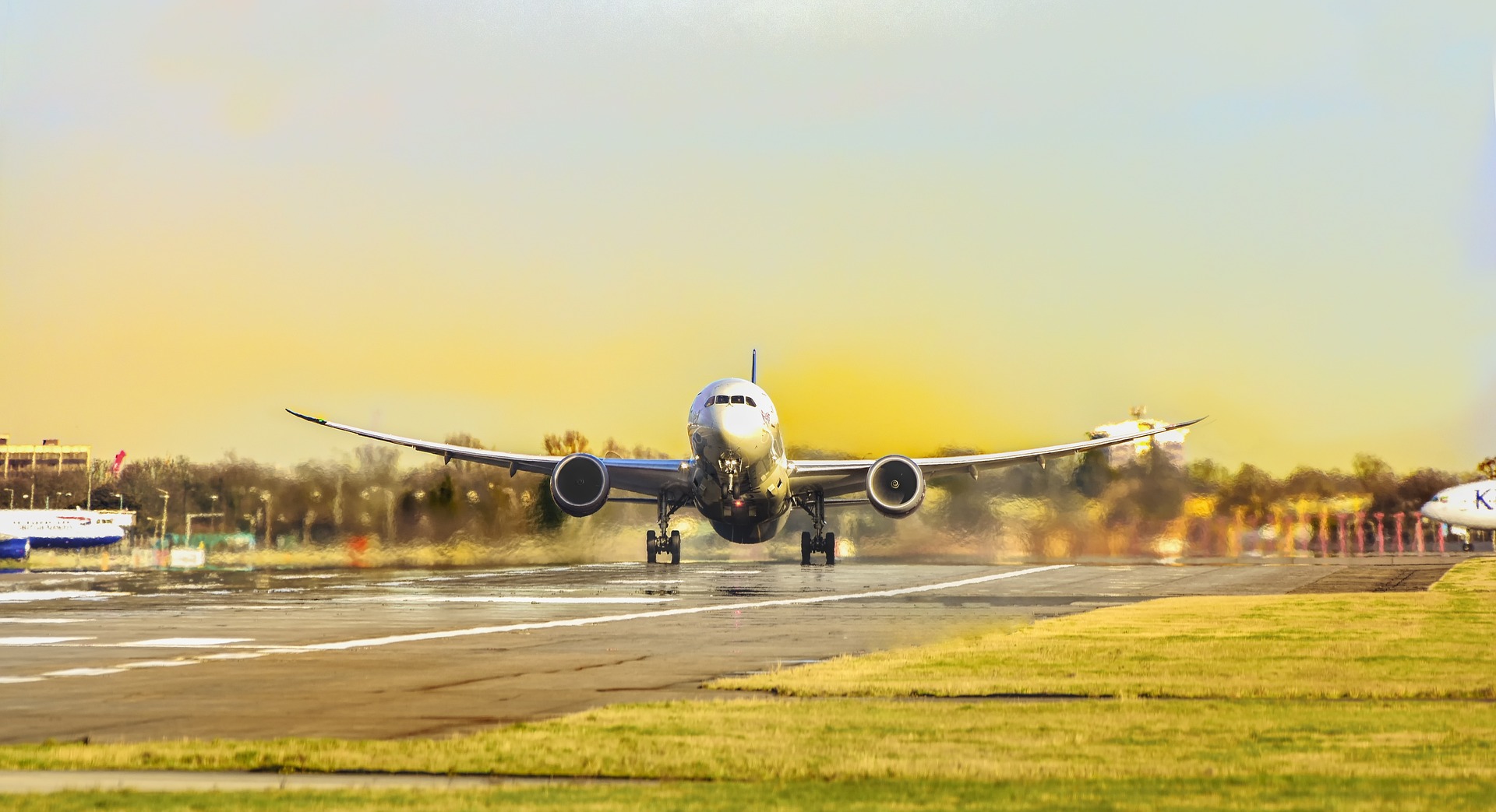 Scopri di più sull'articolo CUB TRASPORTI- CONTRATTO TRASPORTO AEREO: CATERING PREDICANO IN UN MODO E RAZZOLANO IN UN ALTRO
