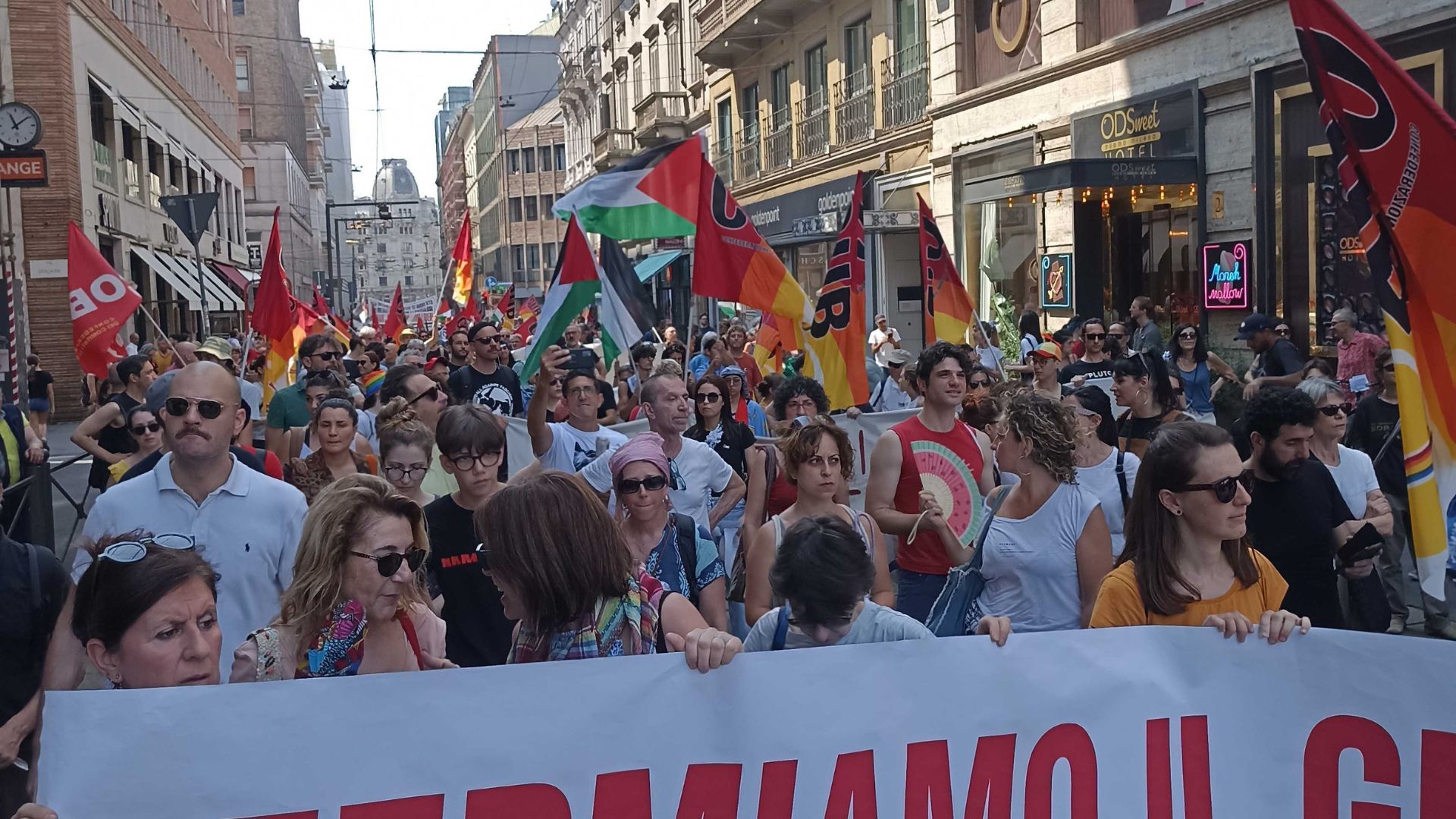 Scopri di più sull'articolo Foto e video dello sciopero del 20 giugno di Milano