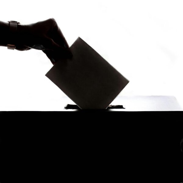 Dopo i referendum, tornare alla lotta sociale!